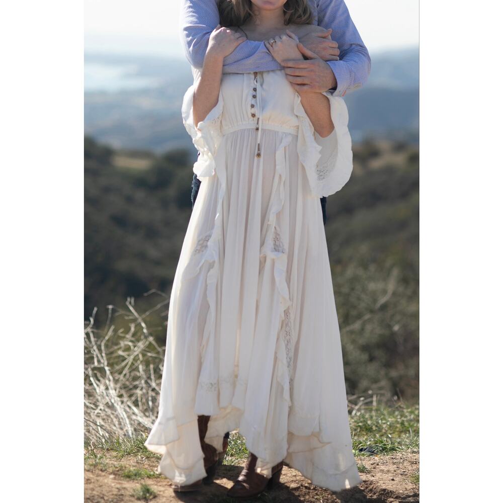 Free People Ivory Boho Maxi Dress XS Bell Sleeve Prairie Festival Cottagecore